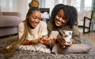 7 Habits That Keep a Girl Interested For The Long Term