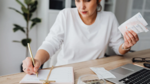 How to Write a Dating Profile for a Woman Over 45